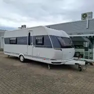 Hobby 560 WLU mit Mover & Vorzelt, Klima, Dusche, WC